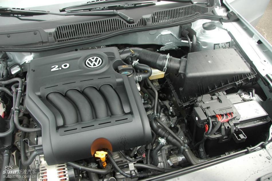 朗逸2.0L品尊版自动发动机
