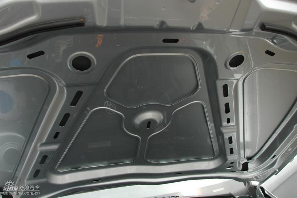 朗逸2.0L品尊版自动发动机