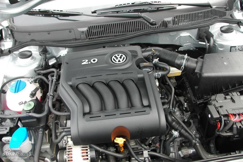 朗逸2.0L品尊版自动发动机