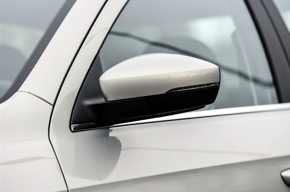 2015款 230TSI DSG 豪华版 细节