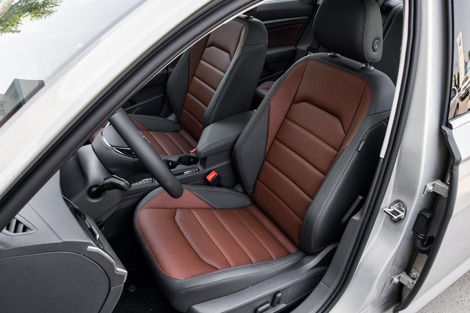 2018款 280TSI DSG豪华版 座椅空间