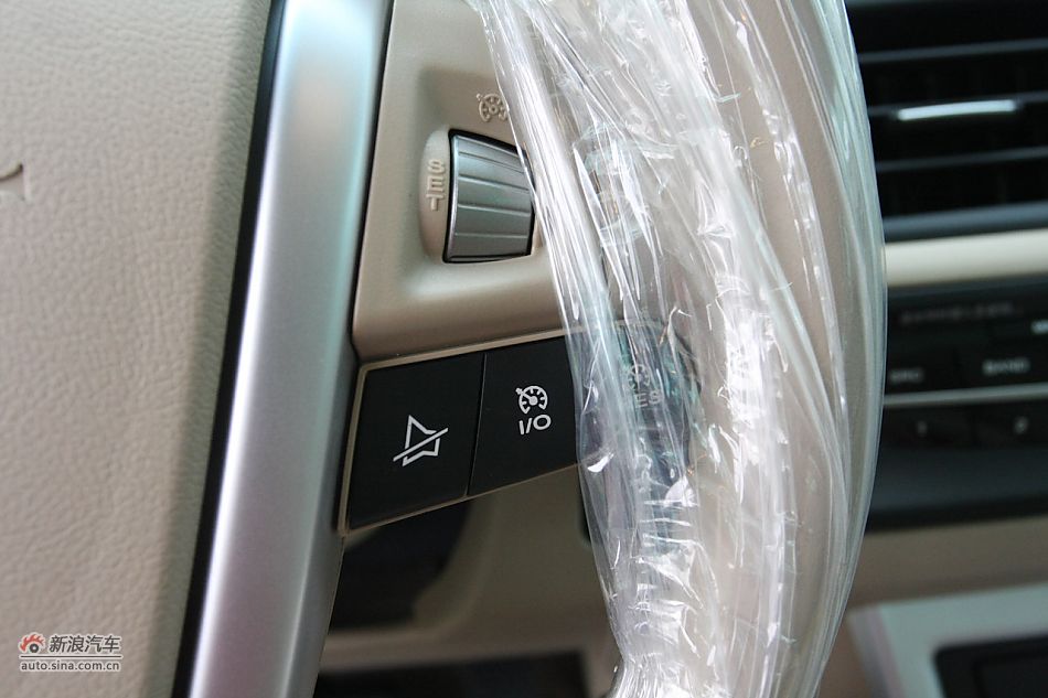 荣威550s 1.8L自动超值版