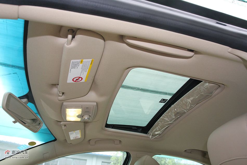 荣威550s 1.8L自动超值版