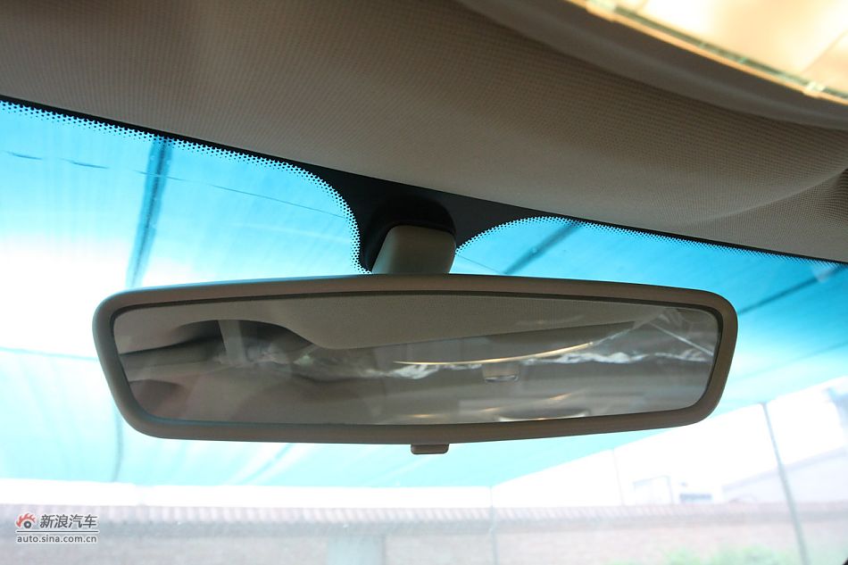 荣威550s 1.8L自动超值版