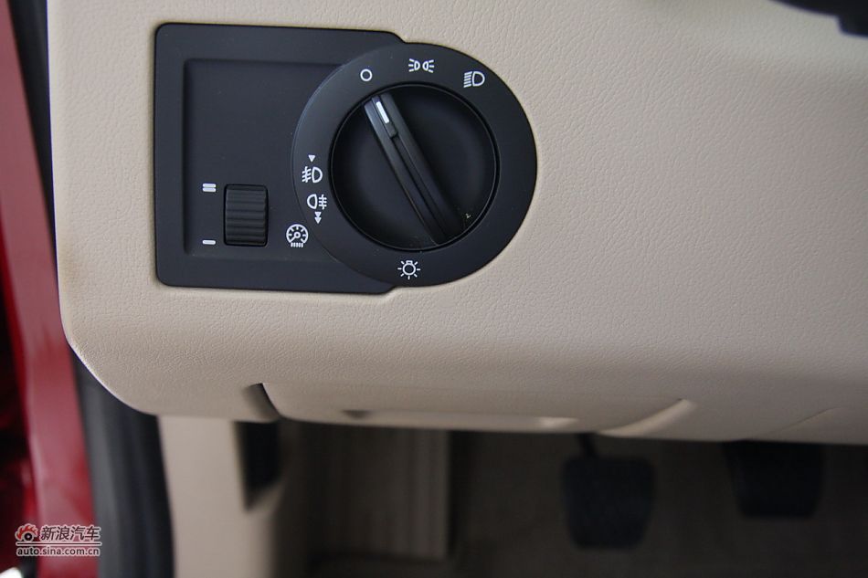 荣威550s 1.8L手动世博版