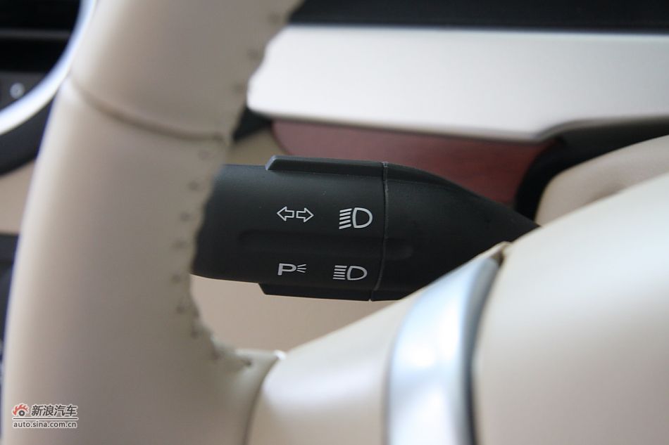 荣威550s 1.8L手动世博版