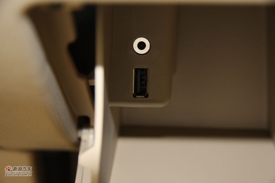 荣威550s 1.8L手动世博版