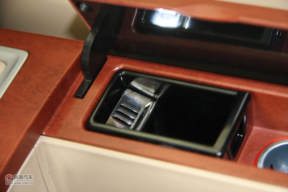 荣威550s 1.8L手动世博版