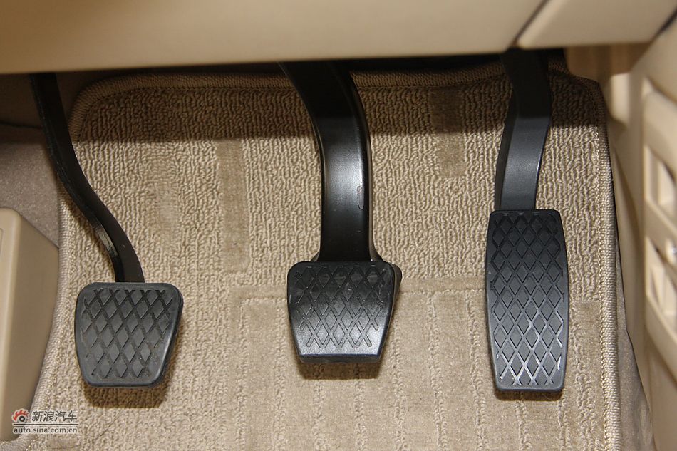 荣威550s 1.8L手动世博版