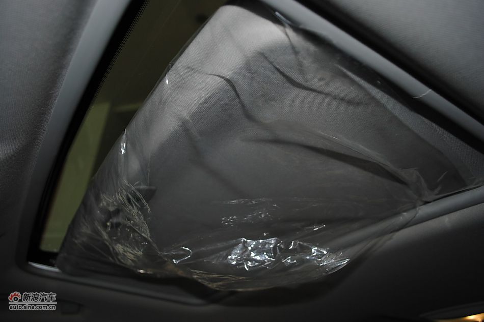 荣威550s 1.8L自动启臻版