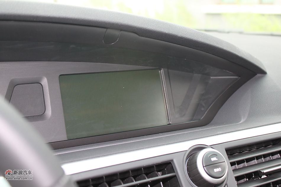 荣威550s 1.8L手动启逸版