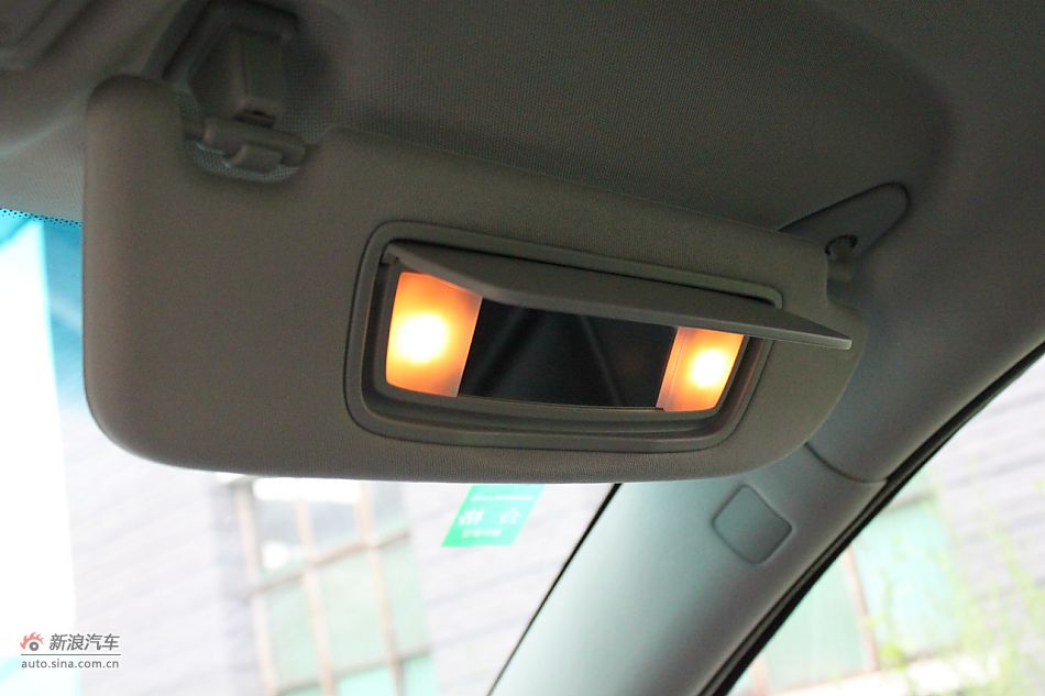 荣威550s 1.8L手动启逸版