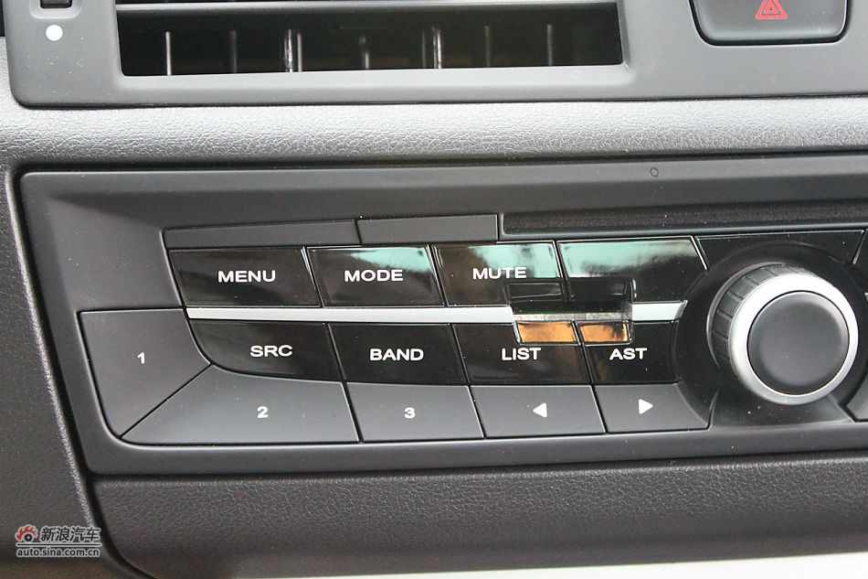 荣威550s 1.8L手动启逸版