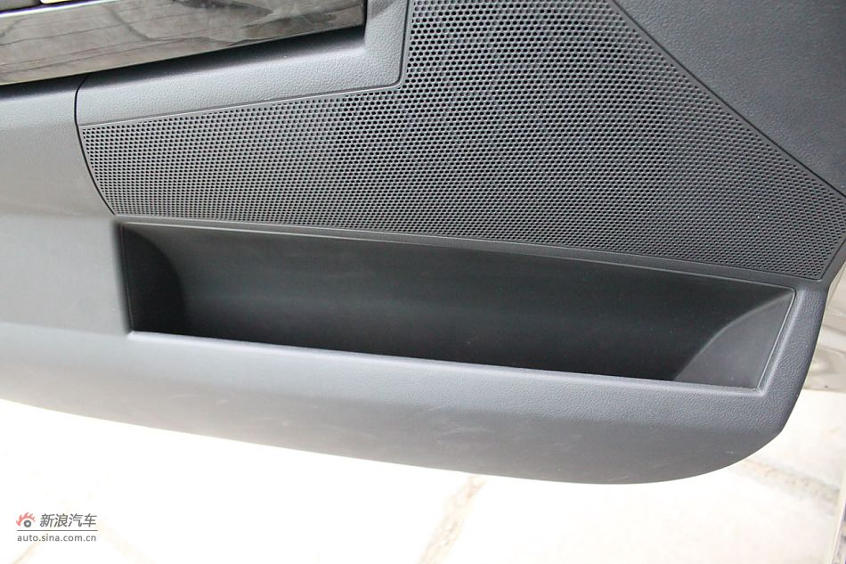 荣威550s 1.8L手动启逸版