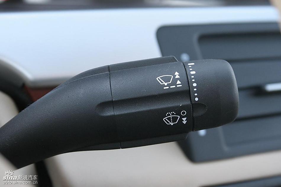 荣威550 1.8DVVT内饰及细节