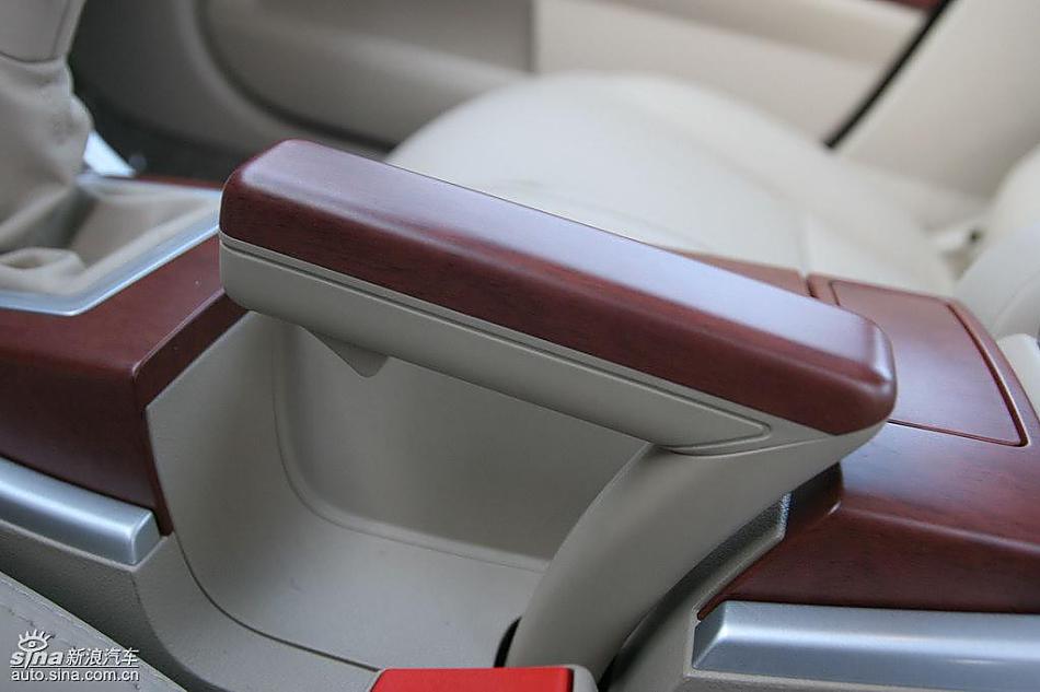 荣威550 1.8DVVT内饰及细节