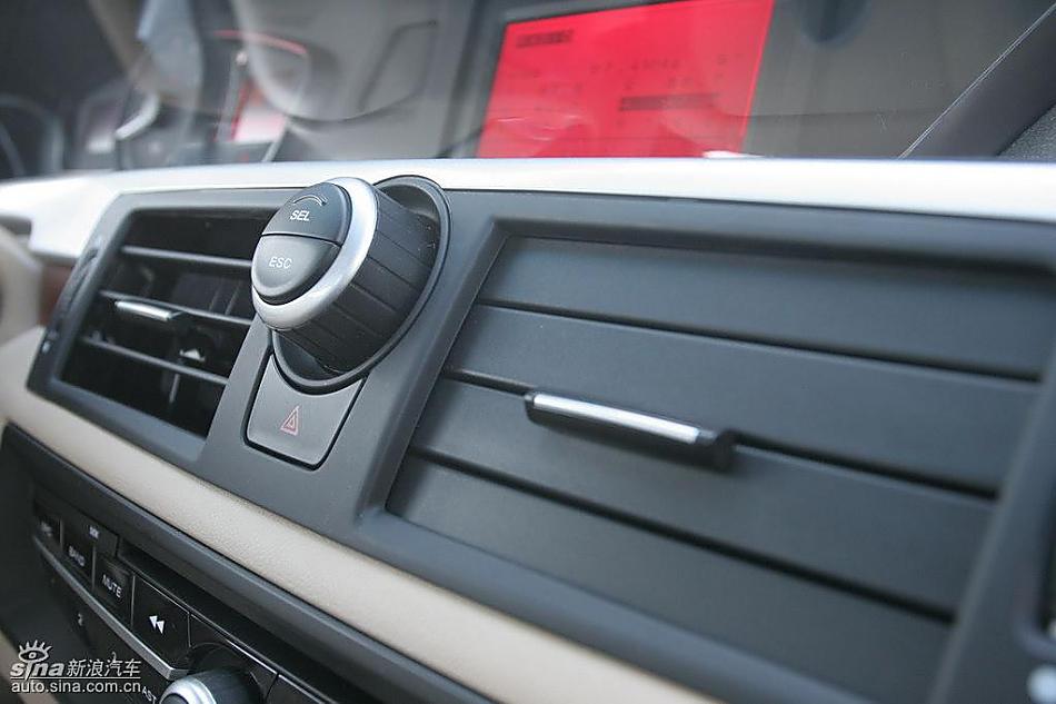 荣威550 1.8DVVT内饰及细节