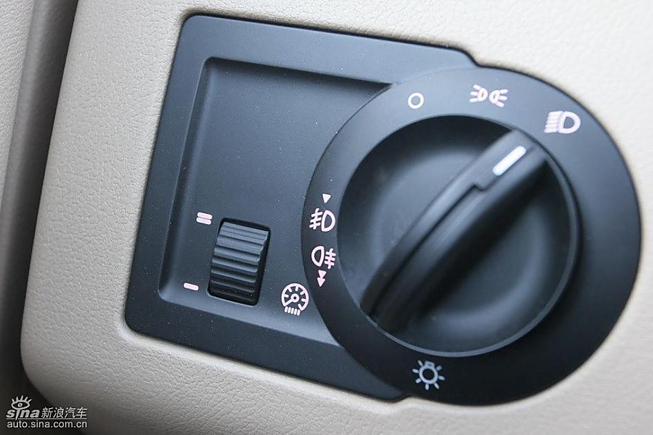 荣威550 1.8DVVT内饰及细节