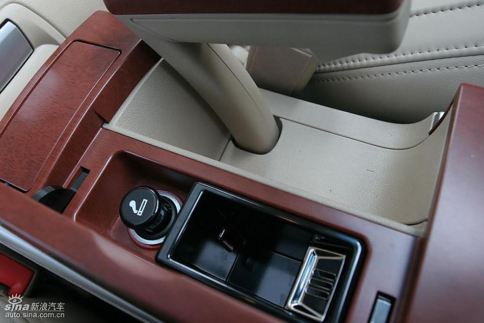 荣威550 1.8DVVT内饰及细节