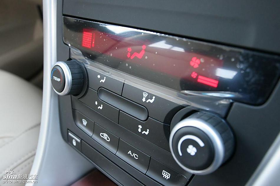 荣威550 1.8DVVT内饰及细节