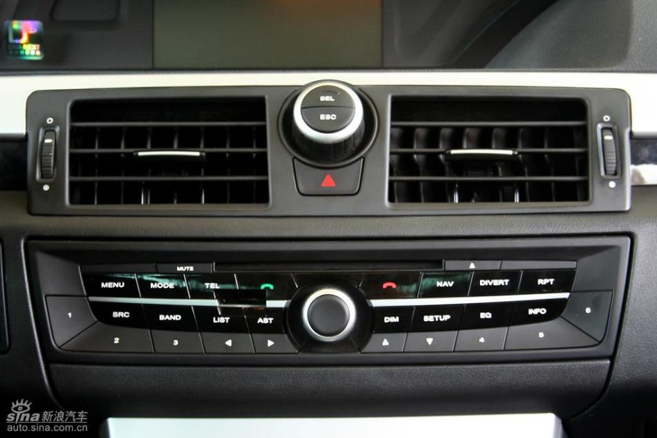 新浪汽车试驾荣威550G 1.8T品仕版组图