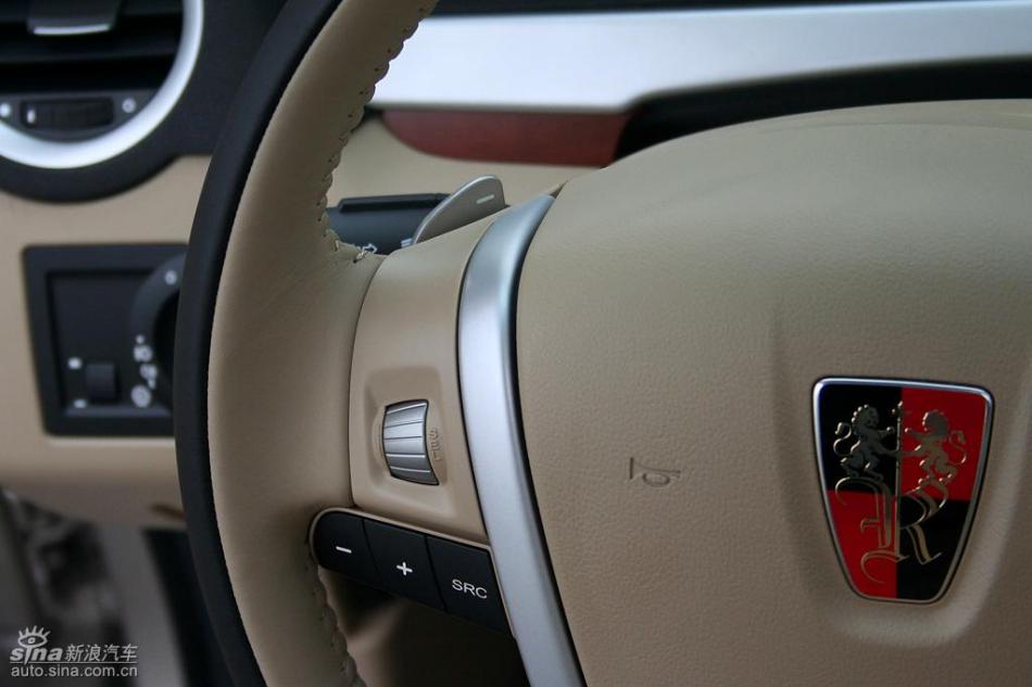 新浪汽车试驾荣威550G 1.8T品仕版组图