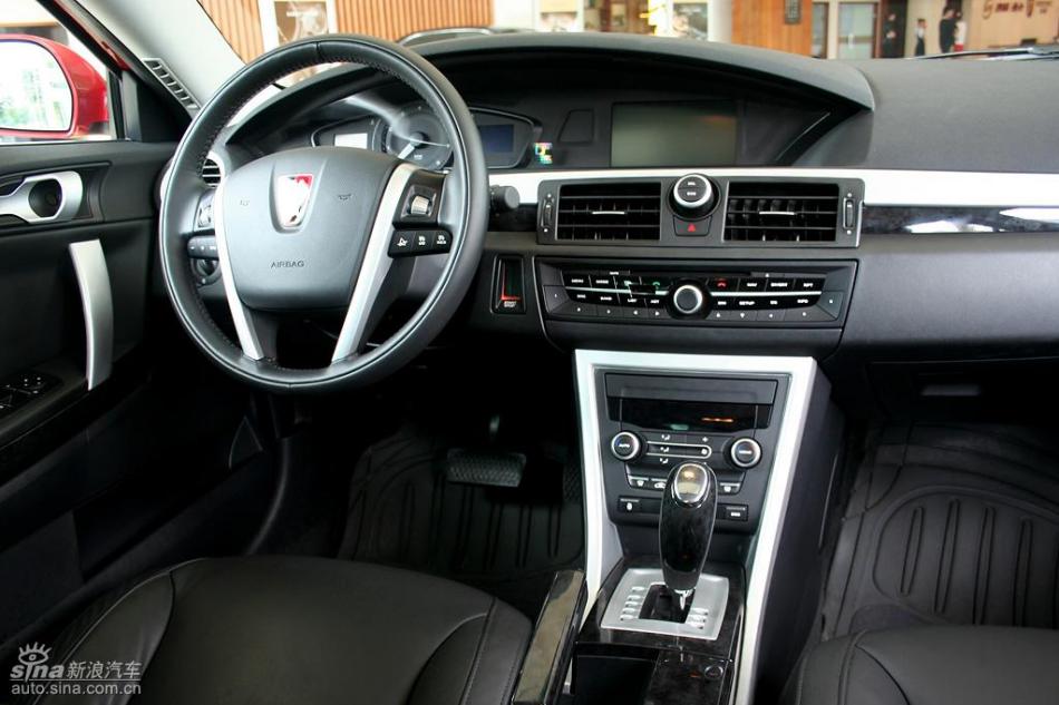 新浪汽车试驾荣威550G 1.8T品仕版组图