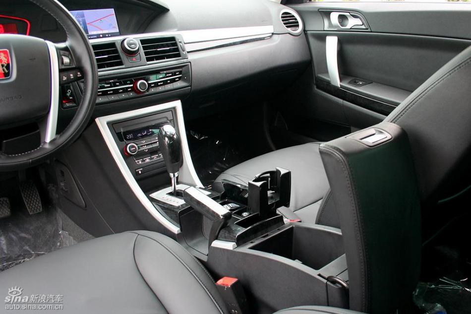 新浪汽车试驾荣威550G 1.8T品仕版组图