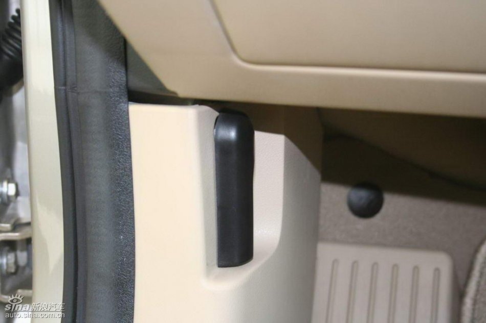 上汽荣威550内饰