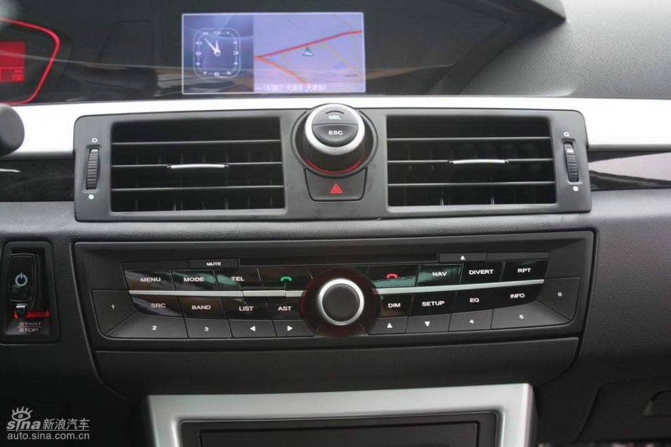 上汽荣威550内饰