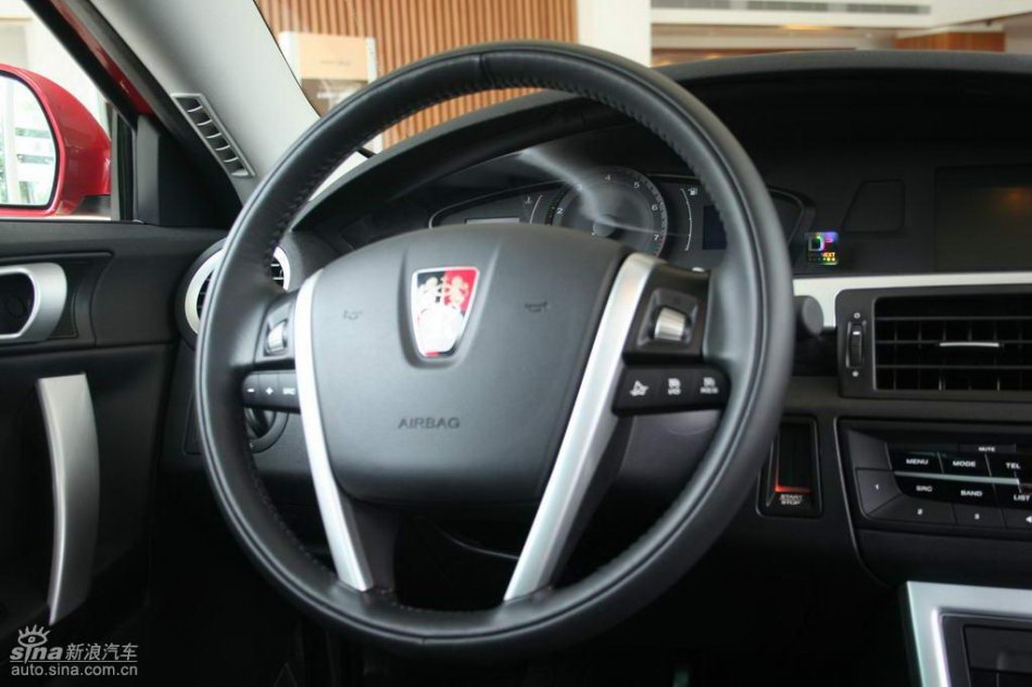 上汽荣威550内饰