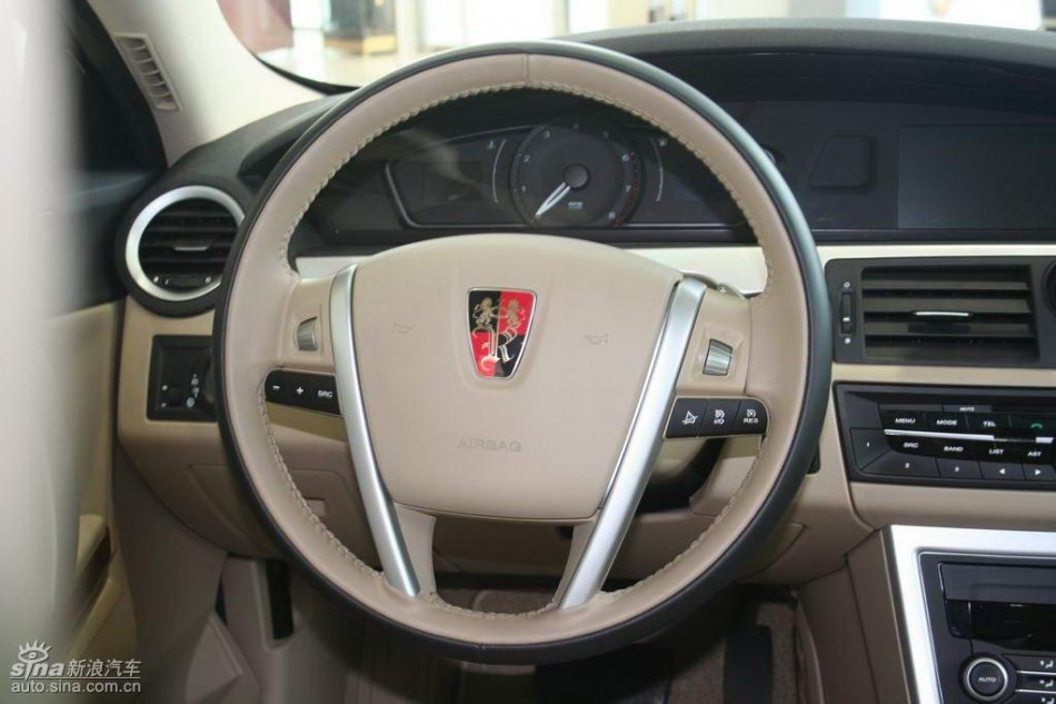 上汽荣威550内饰