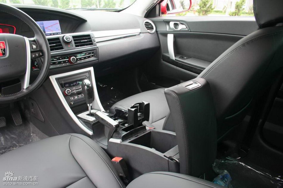 上汽荣威550内饰