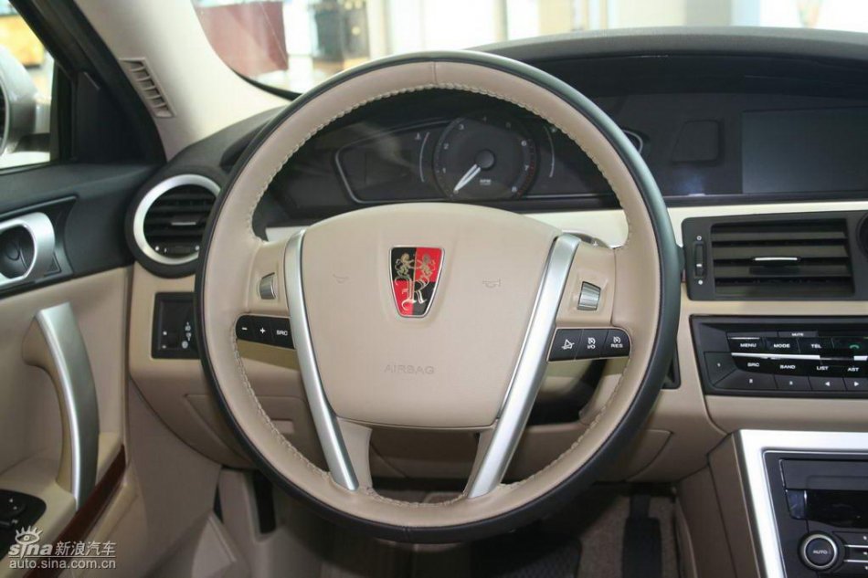 上汽荣威550内饰