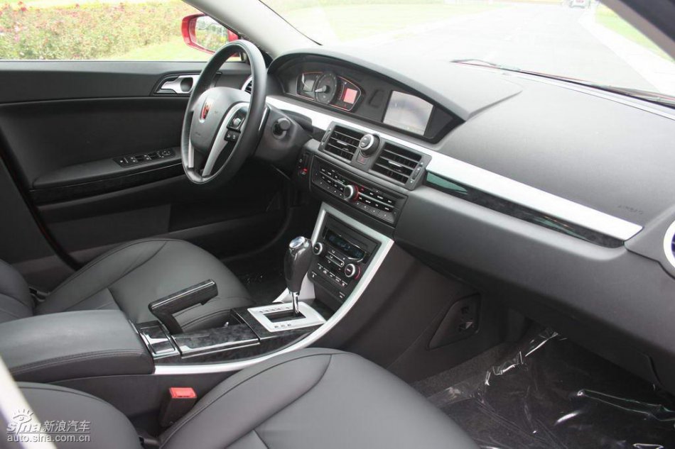 上汽荣威550内饰