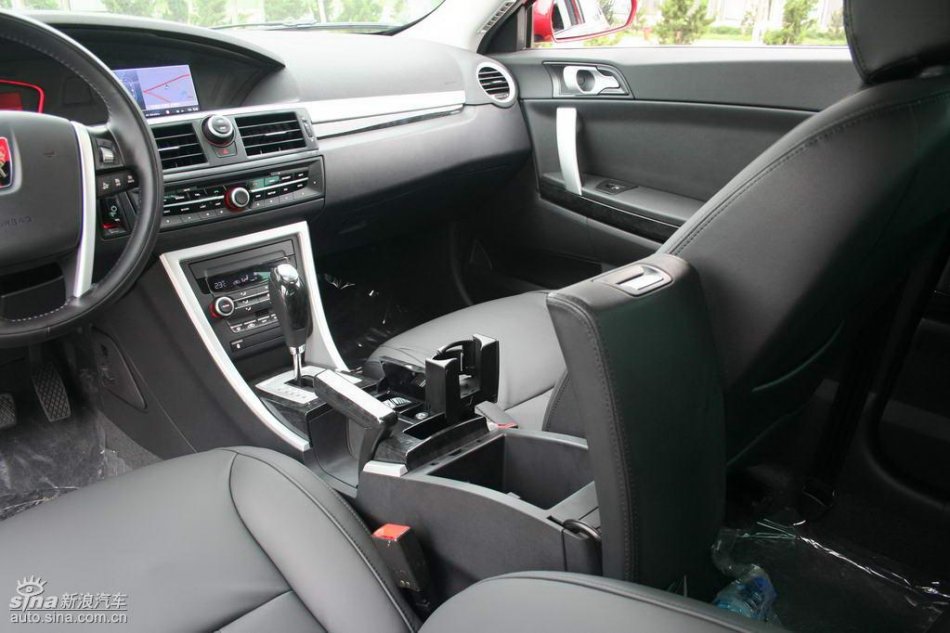 上汽荣威550内饰