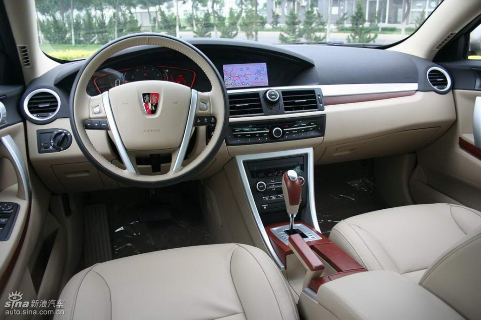 上汽荣威550内饰