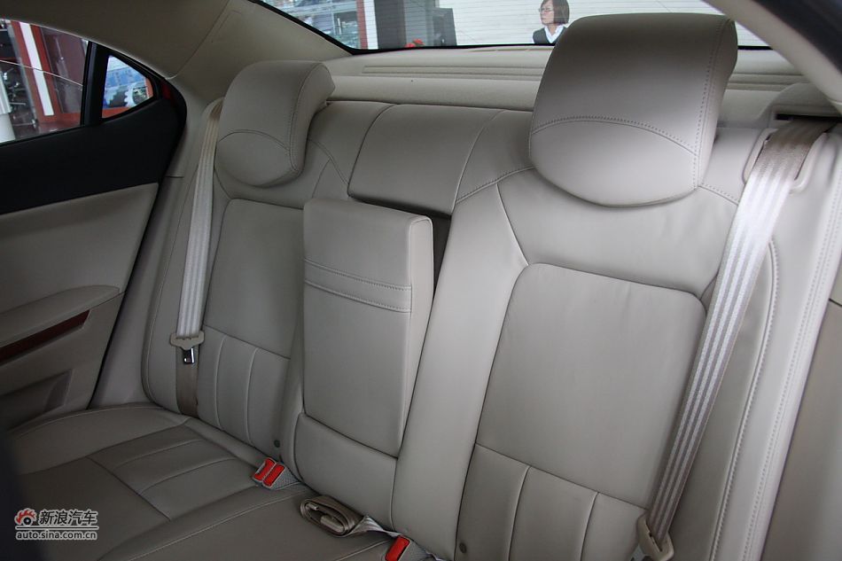 荣威550s 1.8L手动世博版