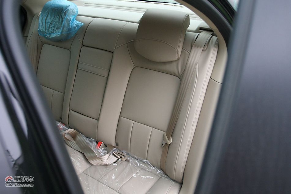 荣威550s 1.8L自动超值版