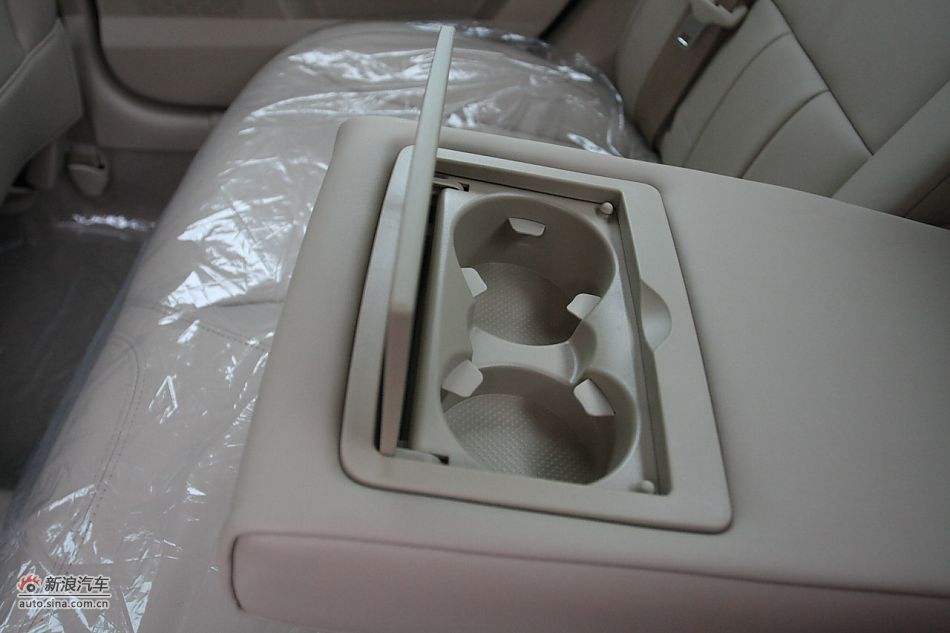 荣威550s 1.8L自动超值版