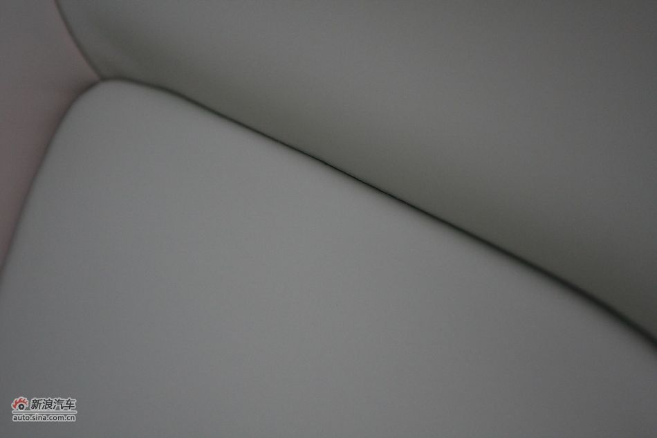 荣威550s 1.8L自动超值版