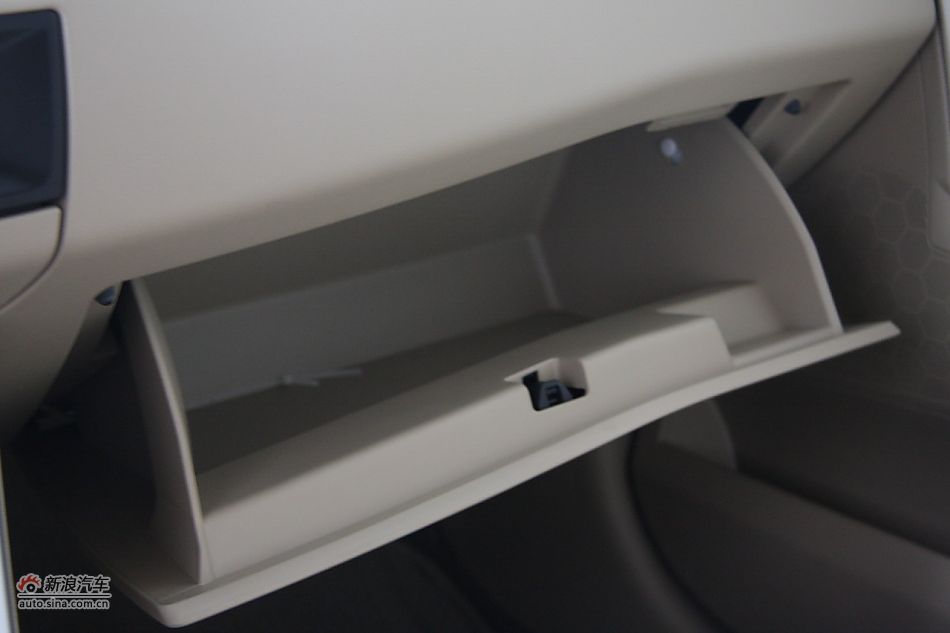 荣威550s 1.8L手动世博版