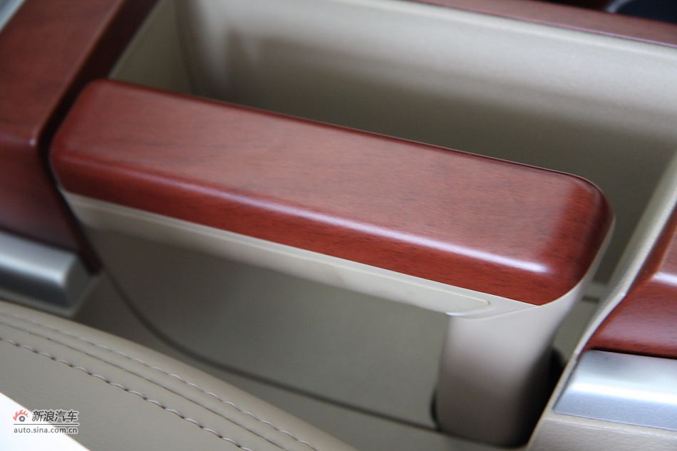 荣威550s 1.8L手动世博版