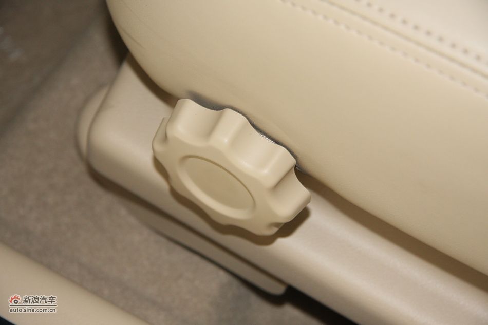 荣威550s 1.8L手动世博版