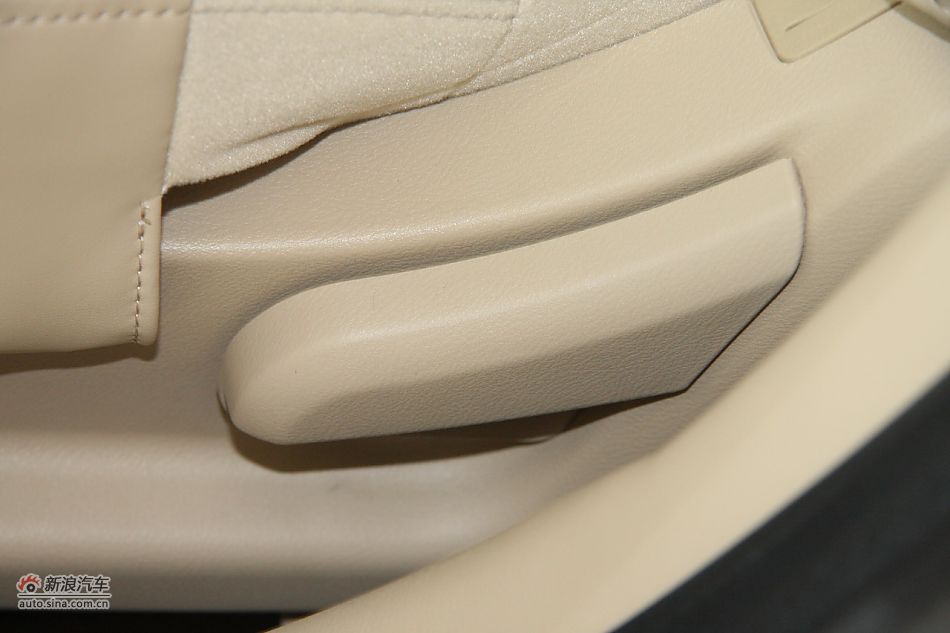 荣威550s 1.8L手动世博版