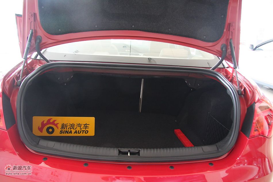 荣威550s 1.8L手动世博版