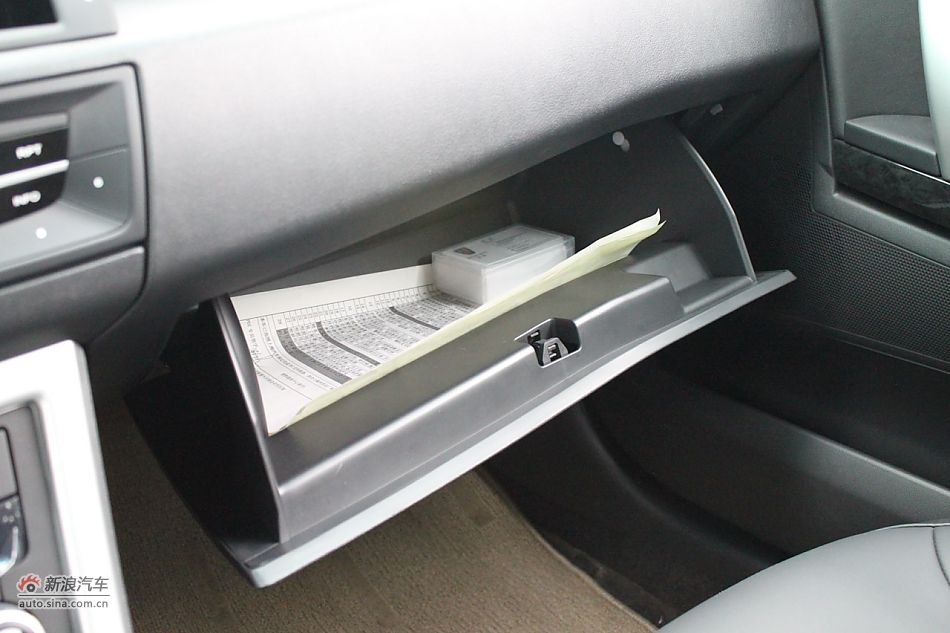 荣威550s 1.8L手动启逸版