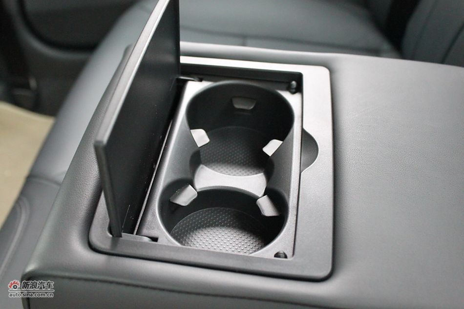 荣威550s 1.8L手动启逸版