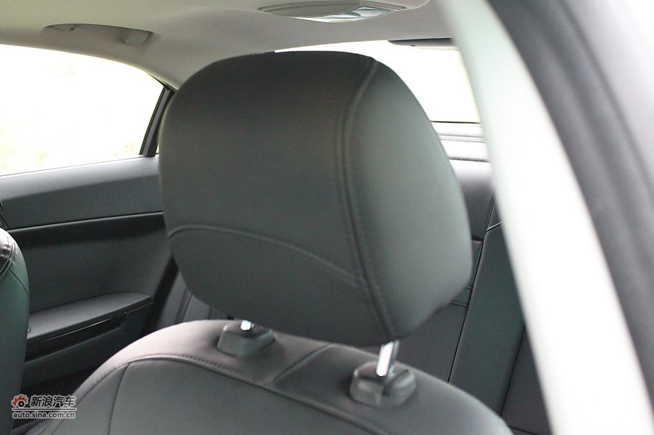 荣威550s 1.8L手动启逸版