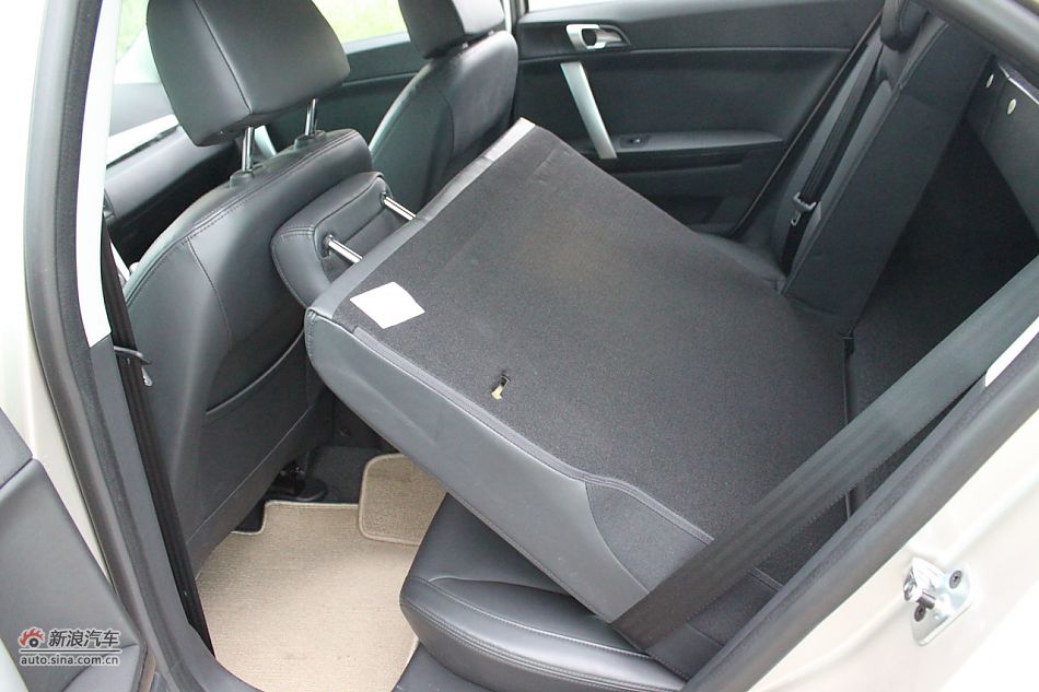 荣威550s 1.8L手动启逸版